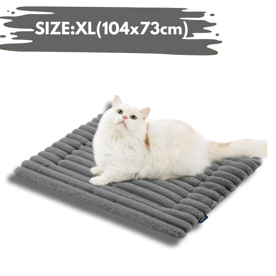 Extra large grey thermal dog mat 41x29in (104x73cm) premium heavy-duty warming pad for big dogs.
