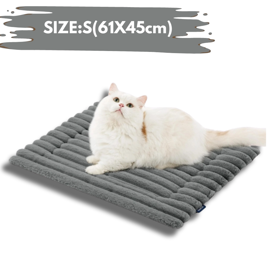 Small grey self-warming cat mat 24x18in (61x45cm) plush thermal bed for kittens and small dogs.